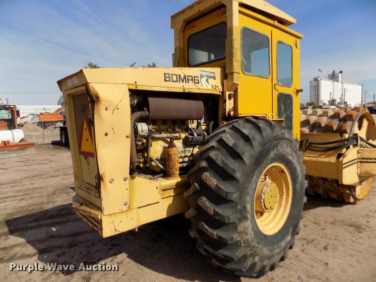 image for item DB9039 Bomag BW210PD single drum roller