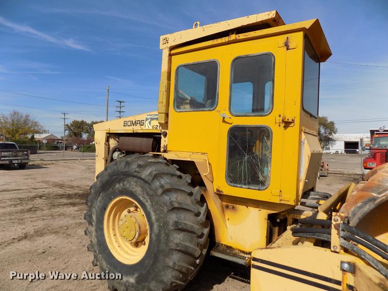 image for item DB9039 Bomag BW210PD single drum roller