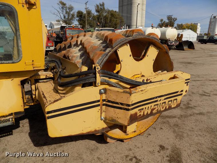 image for item DB9039 Bomag BW210PD single drum roller