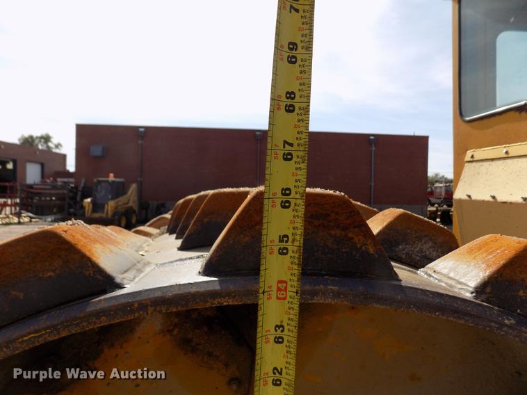 image for item DB9039 Bomag BW210PD single drum roller