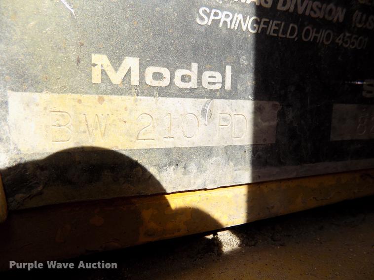 image for item DB9039 Bomag BW210PD single drum roller
