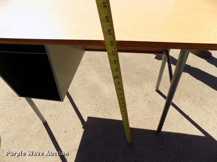 image for item DB9063 (62) desks