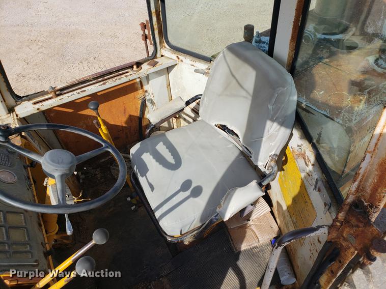 image for item DB9377 1978 International 515 wheel loader