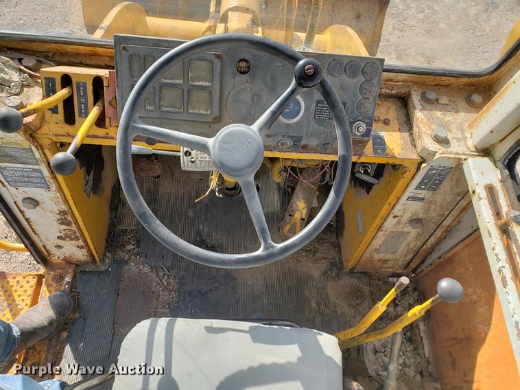 image for item DB9377 1978 International 515 wheel loader
