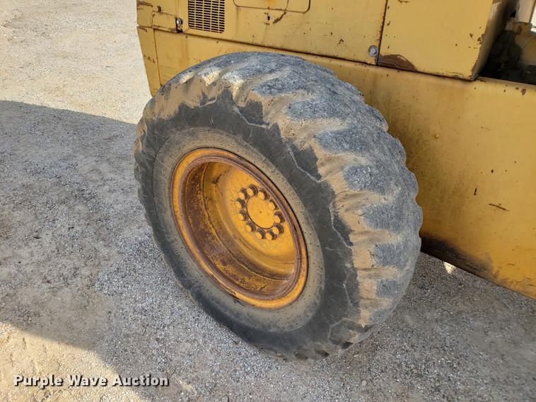 image for item DB9377 1978 International 515 wheel loader