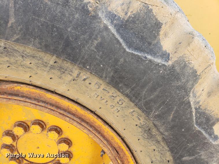 image for item DB9377 1978 International 515 wheel loader