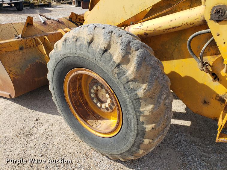 image for item DB9377 1978 International 515 wheel loader