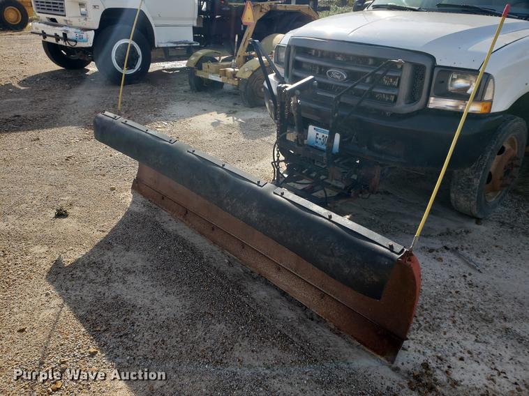 image for item DB9378 2002 Ford F450 Super Duty flatbed truck