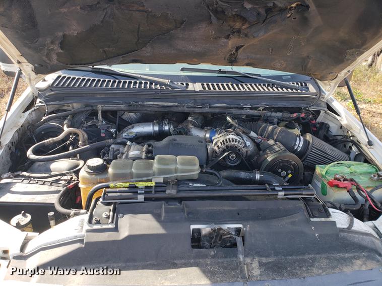 image for item DB9378 2002 Ford F450 Super Duty flatbed truck