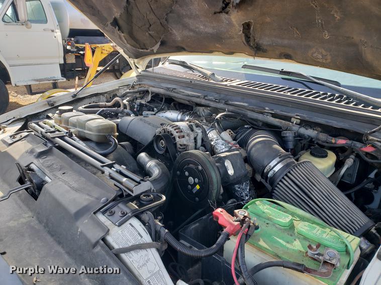 image for item DB9378 2002 Ford F450 Super Duty flatbed truck