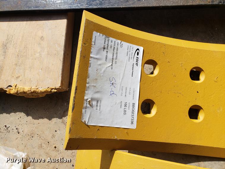 image for item DB9382 Cutting edges