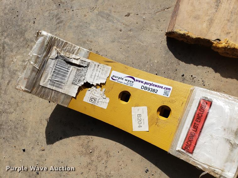 image for item DB9382 Cutting edges