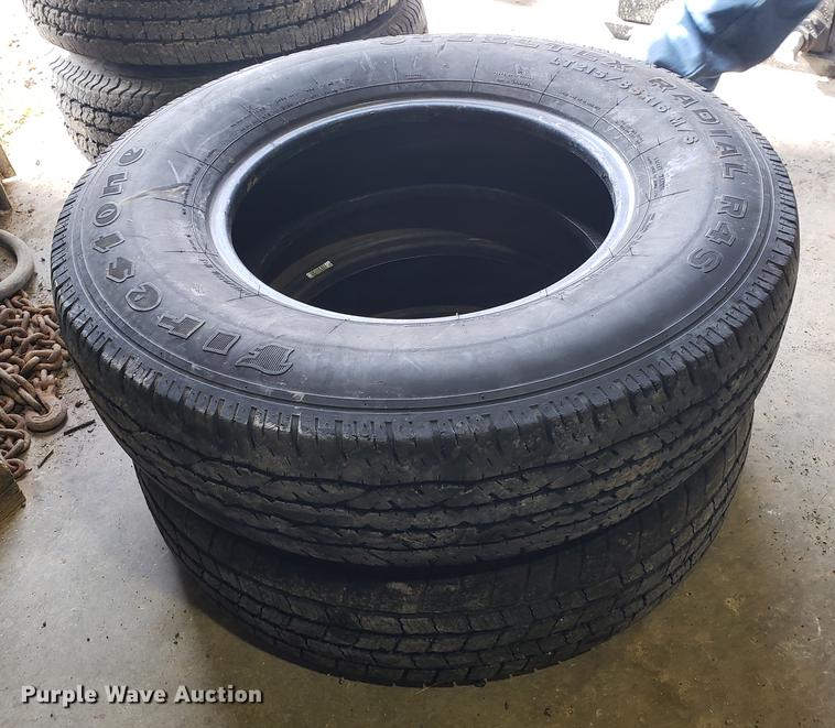 image for item DB9384 (6) tires