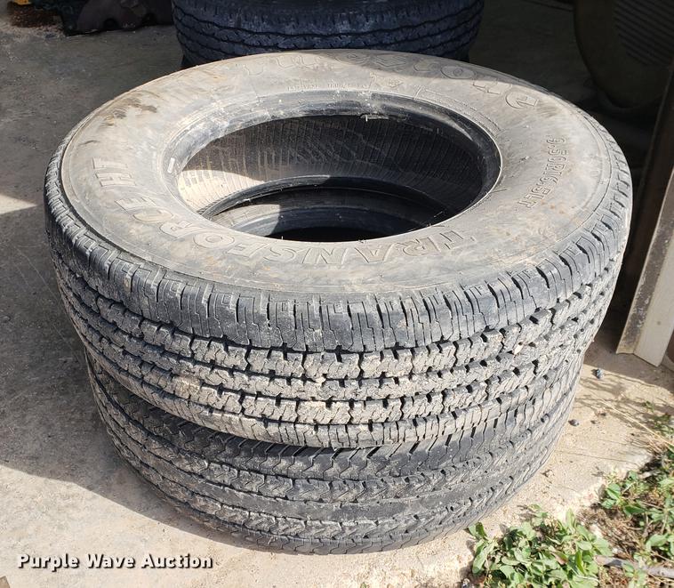 image for item DB9384 (6) tires