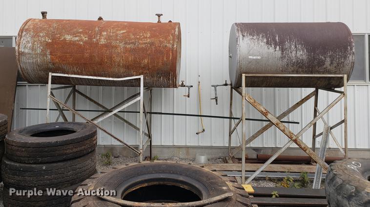 image for item DB9389 (2) fuel tanks