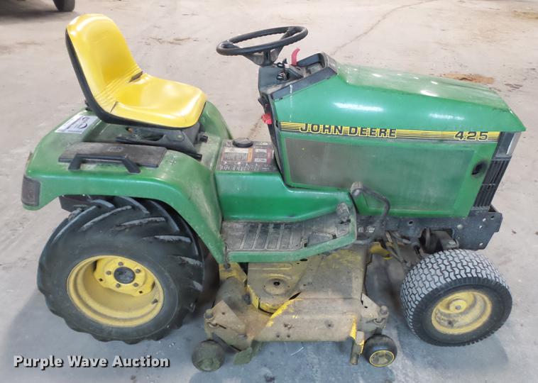 image for item DD2433 1998 John Deere 425 lawn mower