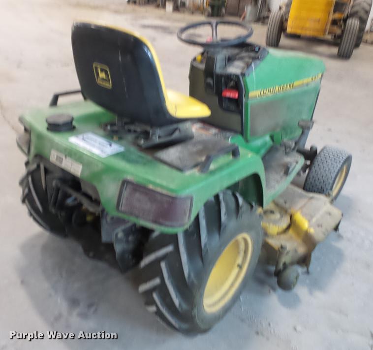 image for item DD2433 1998 John Deere 425 lawn mower