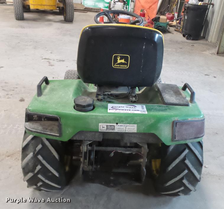 image for item DD2433 1998 John Deere 425 lawn mower