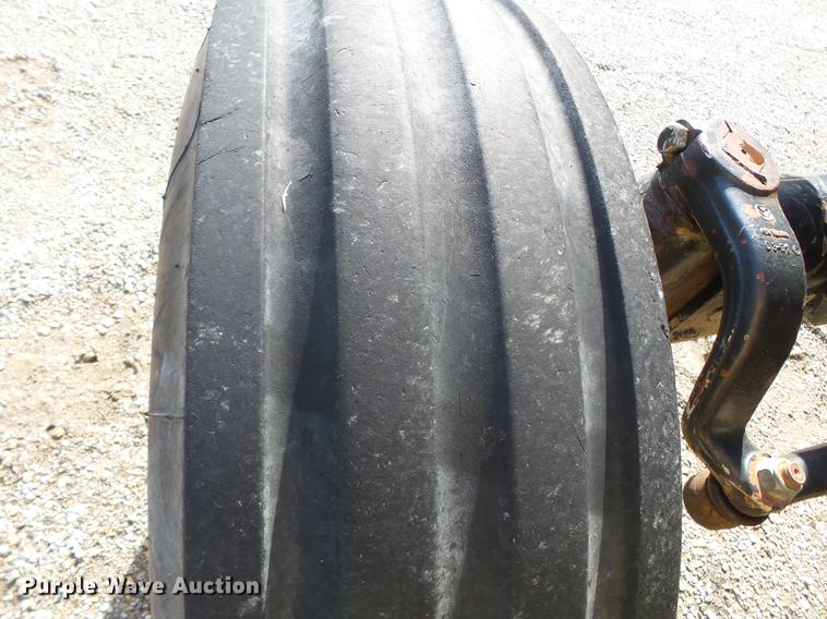 image for item DD2458 2004 New Holland TM120 tractor