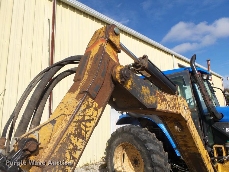 image for item DD2458 2004 New Holland TM120 tractor