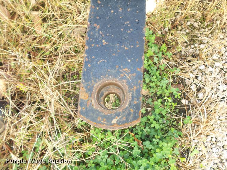 image for item DD2458 2004 New Holland TM120 tractor