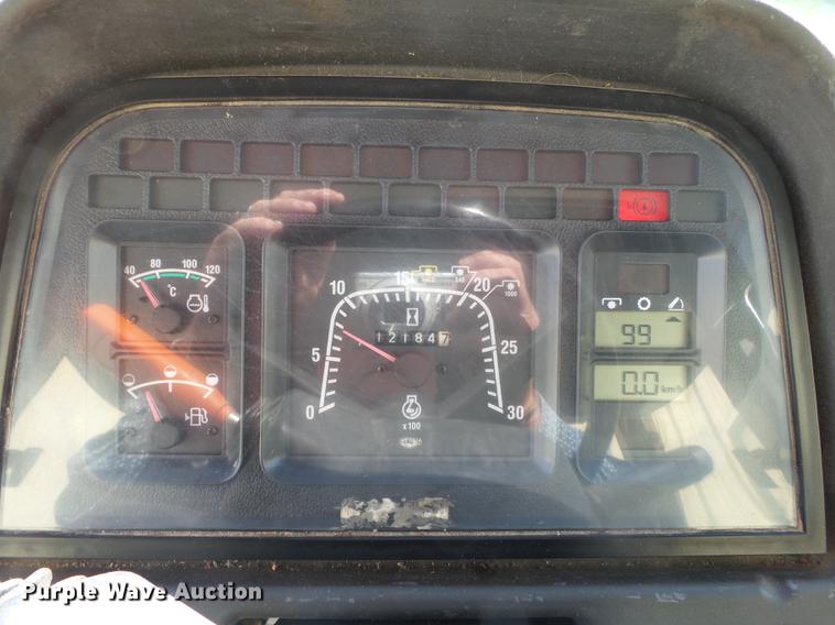 image for item DD2458 2004 New Holland TM120 tractor