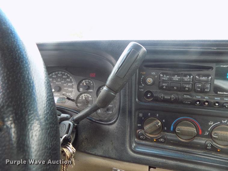 image for item DD3491 1999 Chevrolet Silverado 1500 pickup truck