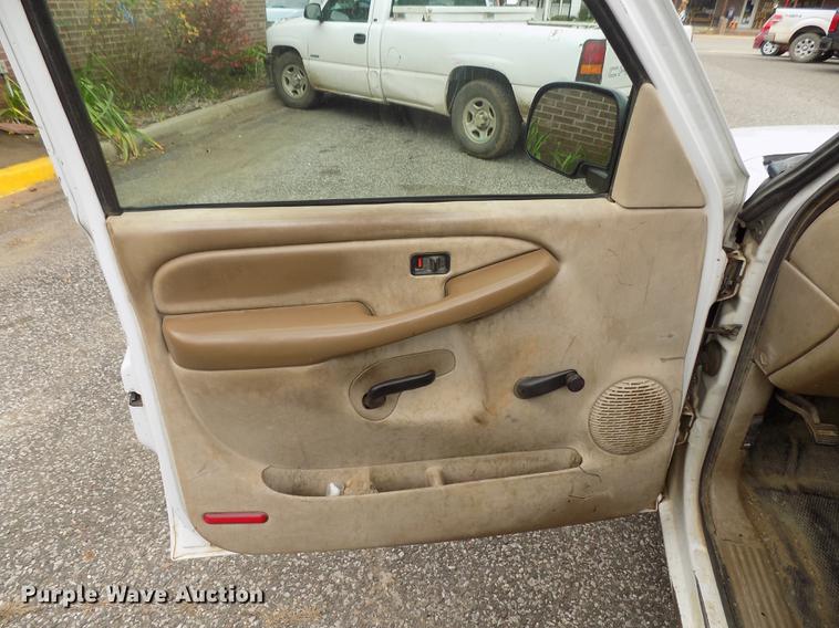 image for item DD3491 1999 Chevrolet Silverado 1500 pickup truck