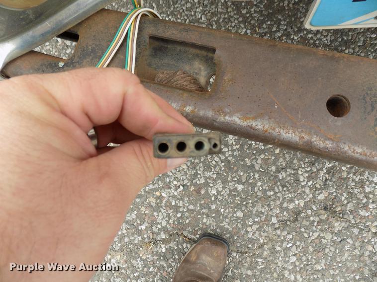 image for item DD3491 1999 Chevrolet Silverado 1500 pickup truck