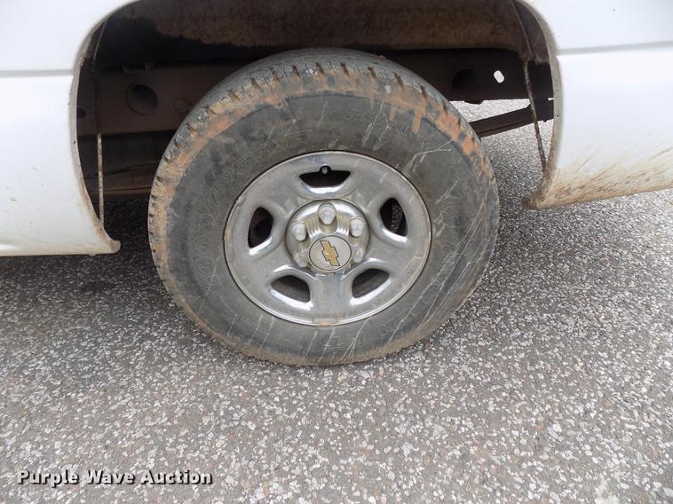 image for item DD3491 1999 Chevrolet Silverado 1500 pickup truck