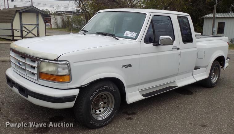 image for item DD3492 1994 Ford F150 SuperCab pickup truck