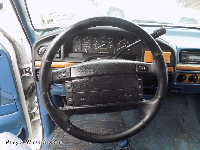 image for item DD3492 1994 Ford F150 SuperCab pickup truck