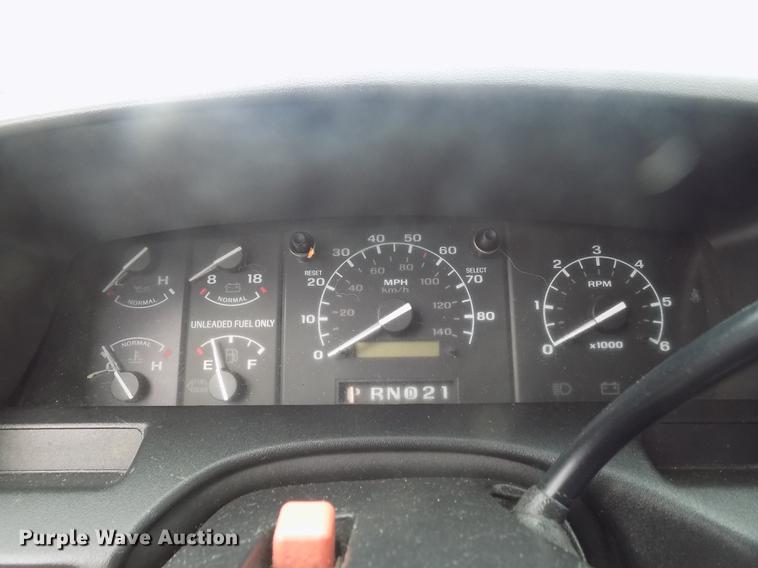 image for item DD3492 1994 Ford F150 SuperCab pickup truck