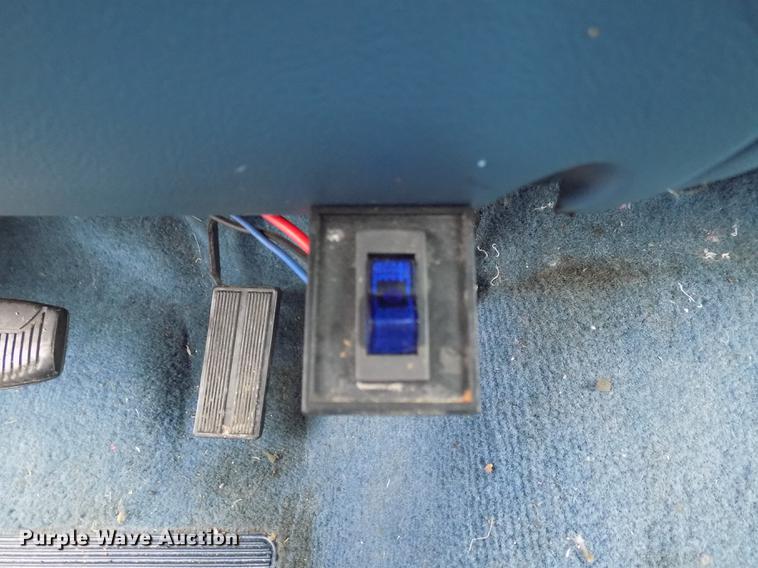 image for item DD3492 1994 Ford F150 SuperCab pickup truck