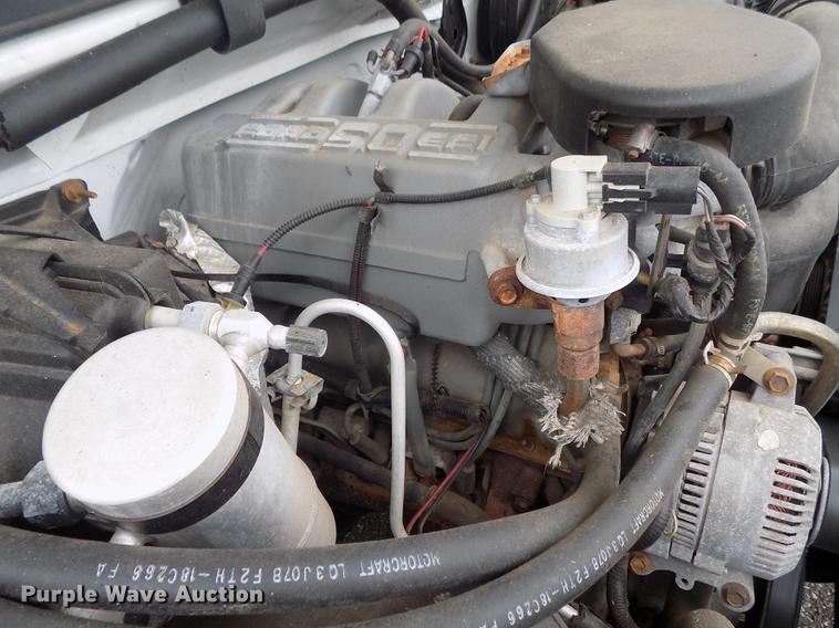 image for item DD3492 1994 Ford F150 SuperCab pickup truck