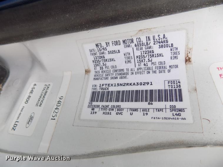 image for item DD3492 1994 Ford F150 SuperCab pickup truck