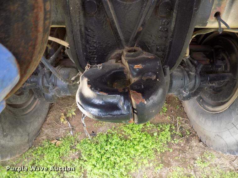 image for item DD3494 1985 Am General truck cab and chassis