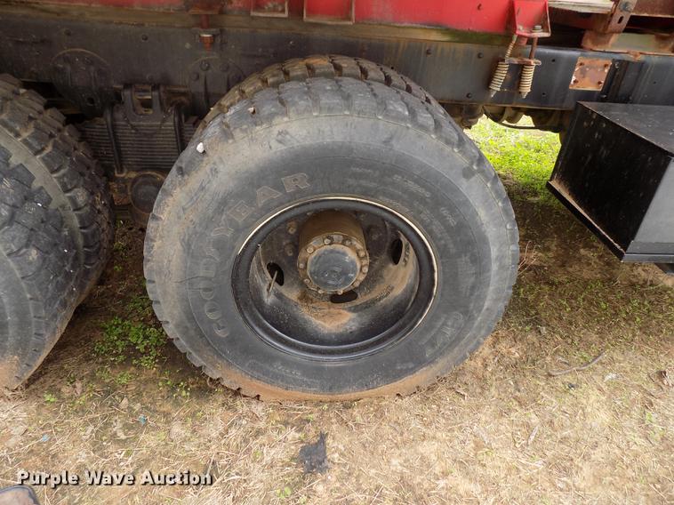 image for item DD3494 1985 Am General truck cab and chassis