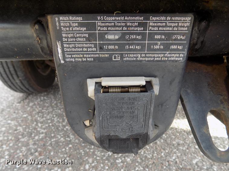 image for item DD3495 2004 Chevrolet Suburban 1500 SUV