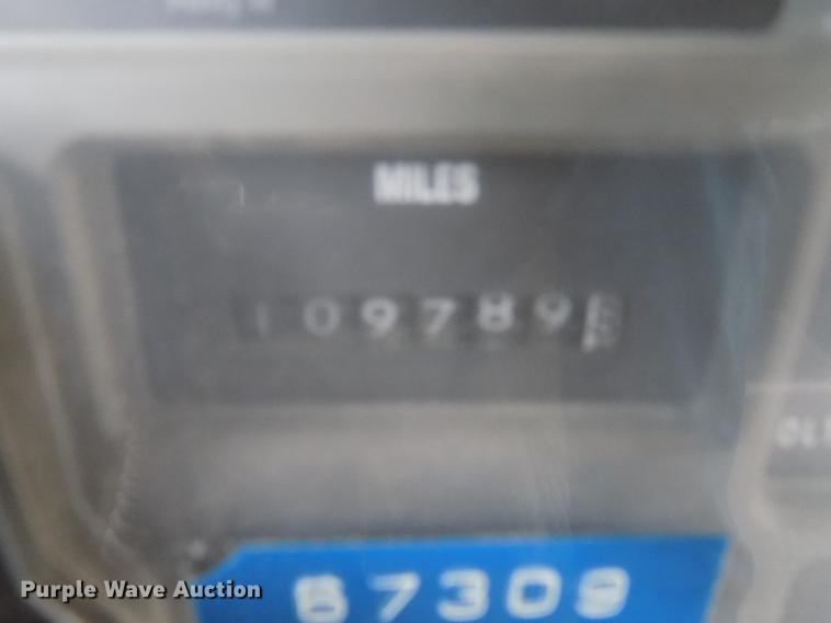 image for item DD3496 1999 Blue Bird 3800 school bus