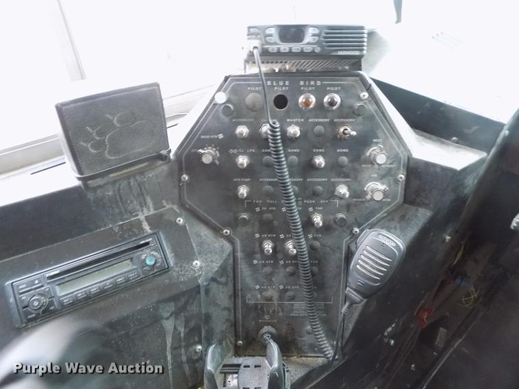 image for item DD3496 1999 Blue Bird 3800 school bus