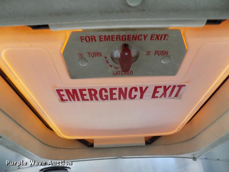 image for item DD3496 1999 Blue Bird 3800 school bus