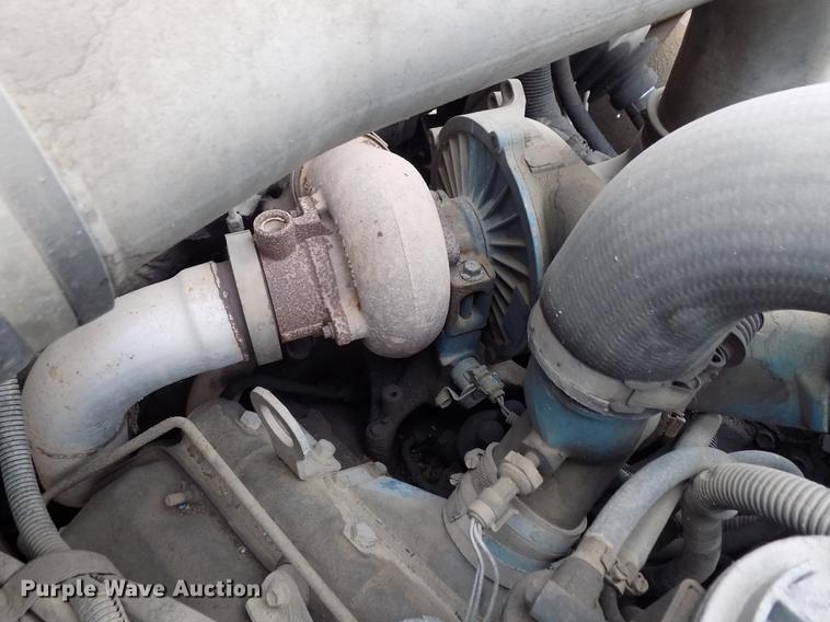 image for item DD3496 1999 Blue Bird 3800 school bus