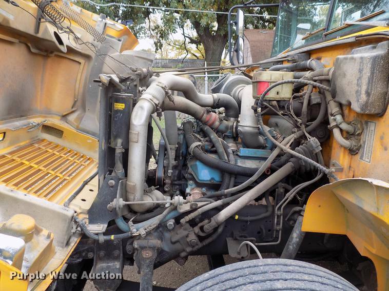 image for item DD3496 1999 Blue Bird 3800 school bus