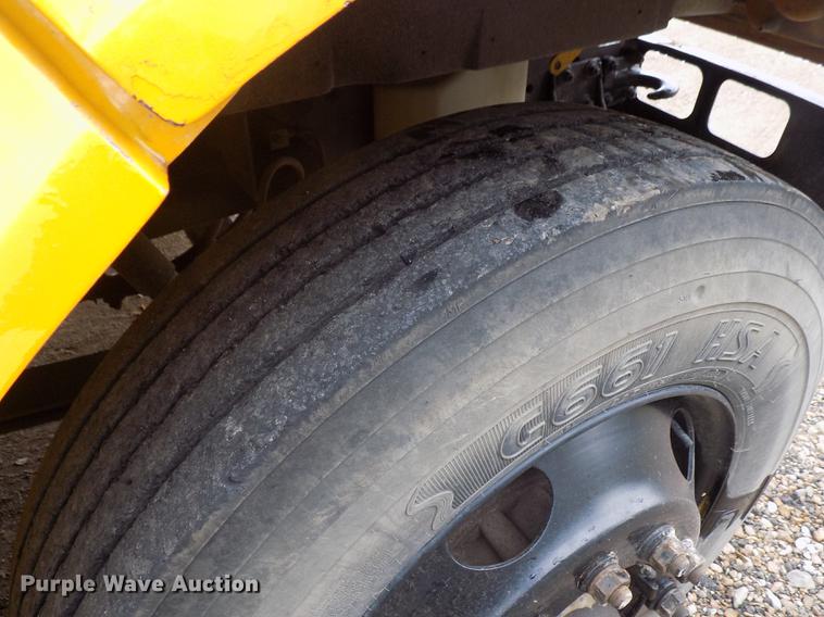 image for item DD3496 1999 Blue Bird 3800 school bus