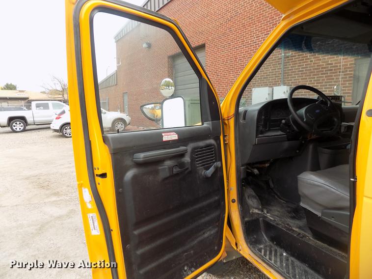 image for item DD3497 1994 Ford Econoline E350 school bus