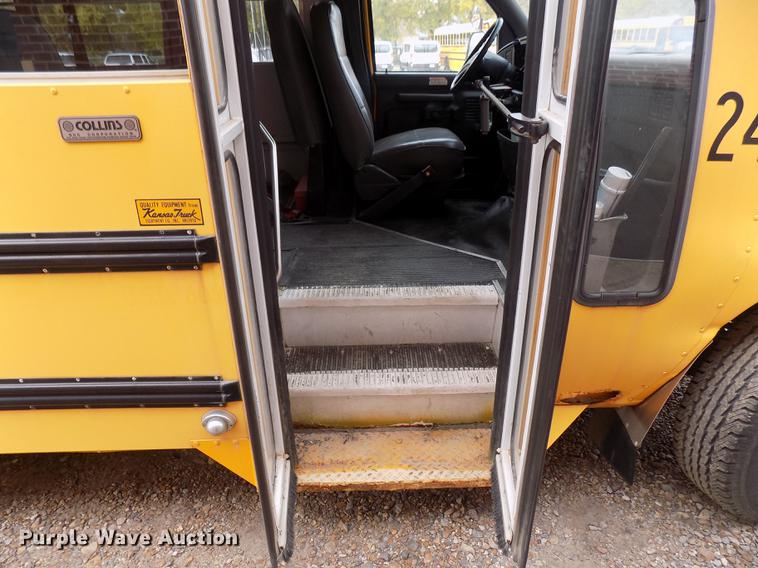 image for item DD3497 1994 Ford Econoline E350 school bus