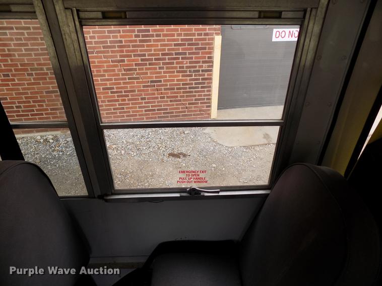 image for item DD3497 1994 Ford Econoline E350 school bus