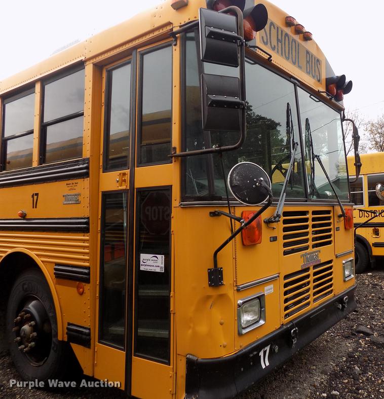 image for item DD3498 2001 Thomas Built Saf-T-Liner MVP EF school bus