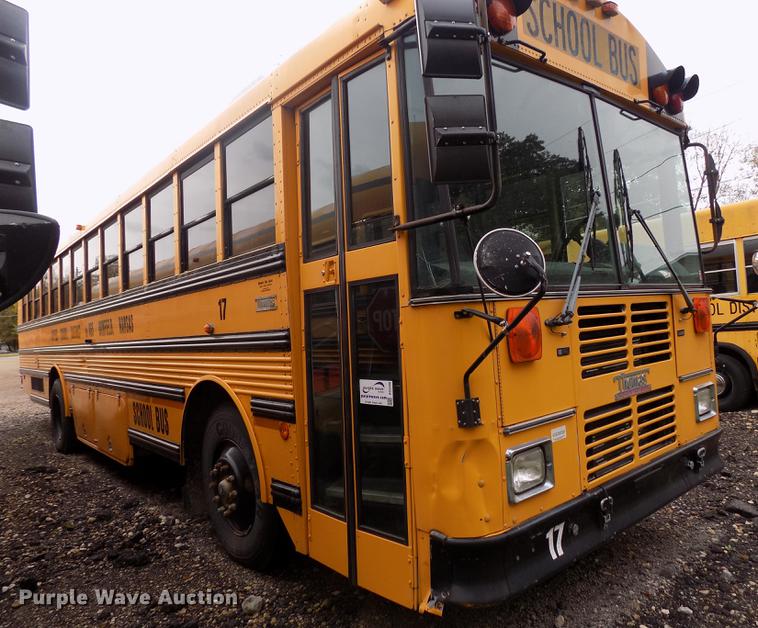 image for item DD3498 2001 Thomas Built Saf-T-Liner MVP EF school bus